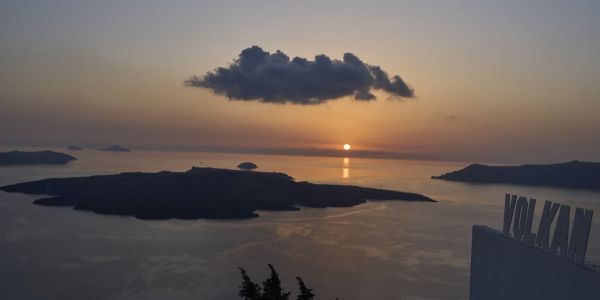 Νέα νύχτα θρίλερ για Αμοργό και Σαντορίνη - Αυξάνεται η ένταση και η συχνότητα των σεισμών - Ειδήσεις Pancreta